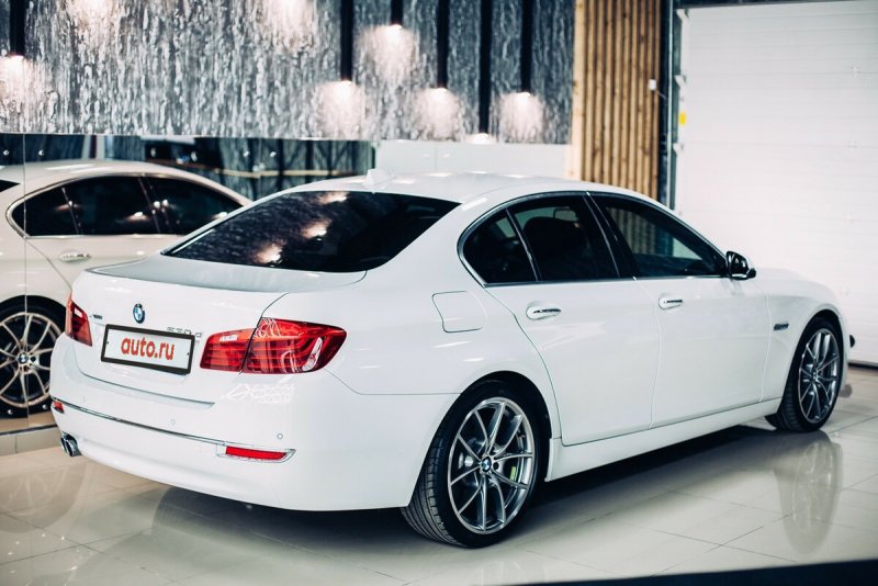БМВ 530 белая