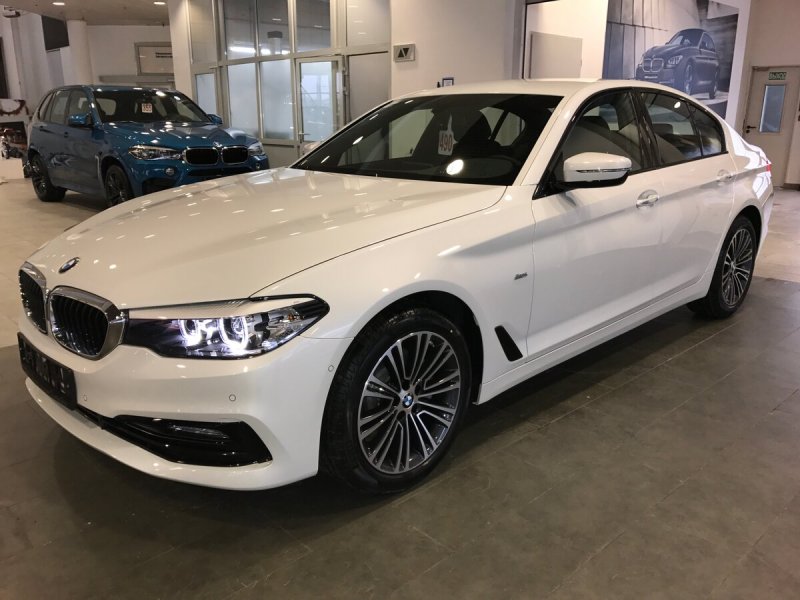BMW 5 g30 белая