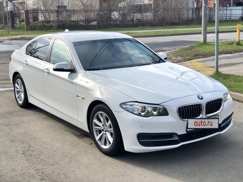 BMW f10 530d белая