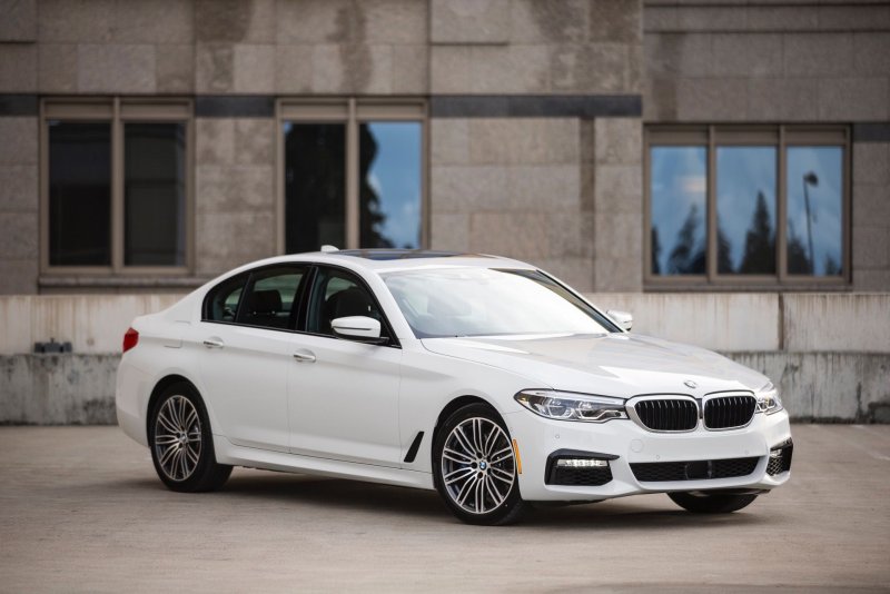 BMW 5 седан