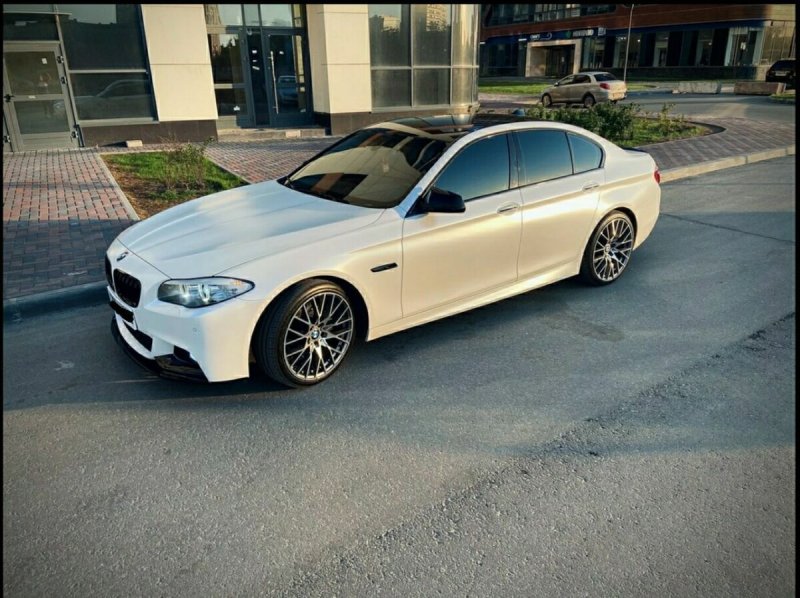 BMW m5 g30 White