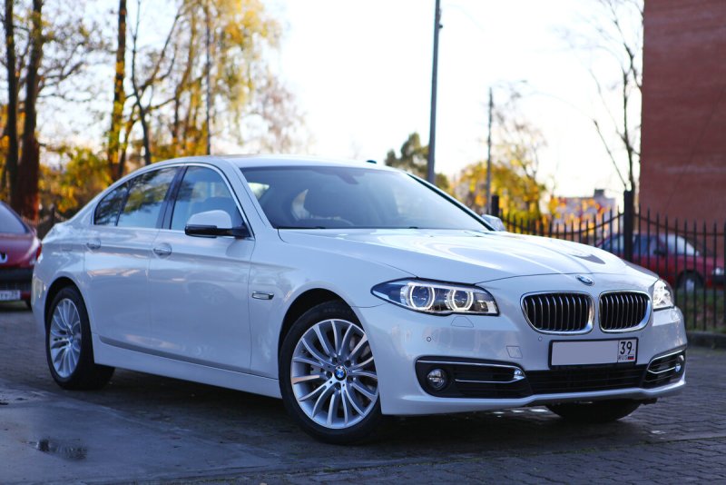 BMW 5gt 2012 белая