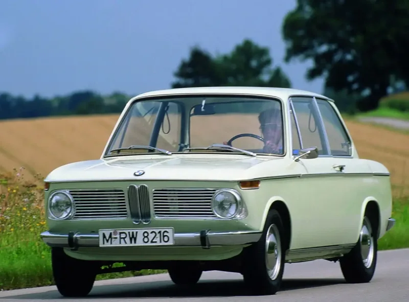 BMW 02 e10