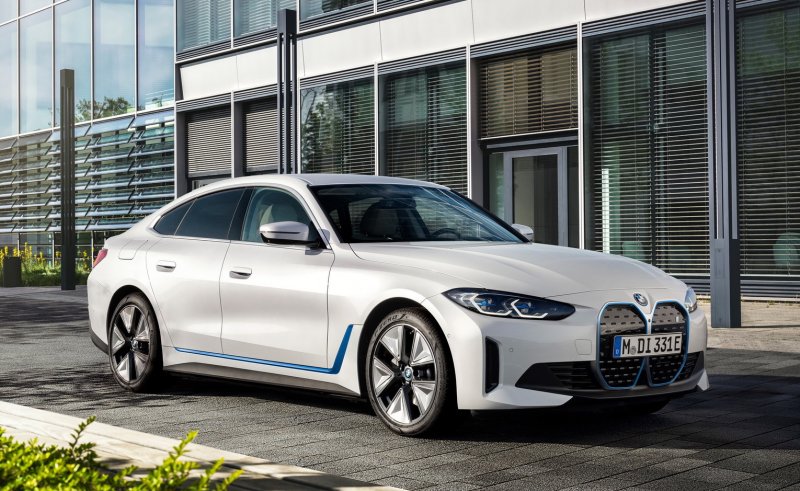 BMW i4 m50