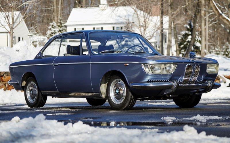 BMW 2000cs салон