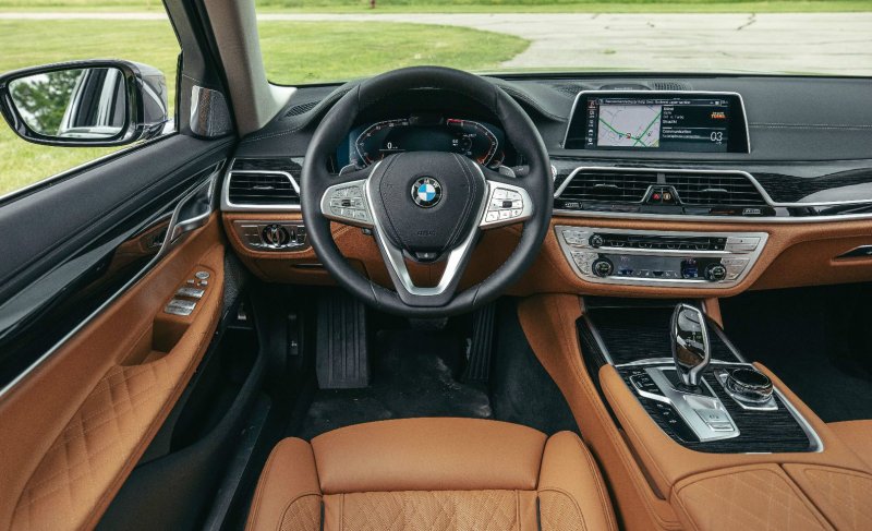 БМВ 750i 2019