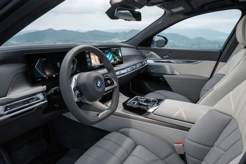 BMW i7 XDRIVE 60