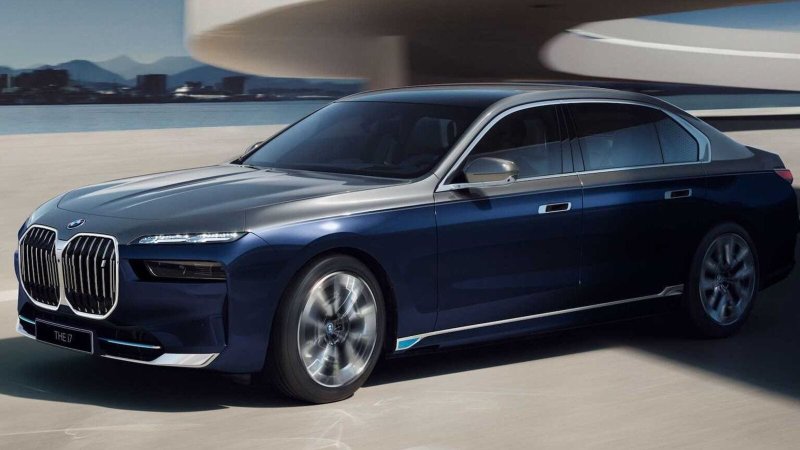 BMW 7 Series 2022 g70