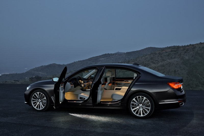 BMW 7 Series 2016 Black