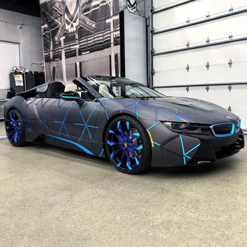BMW i8 джип