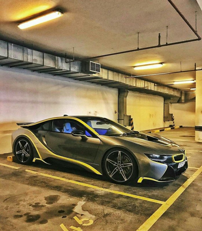 BMW i8 тюнингованный
