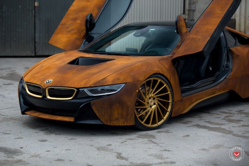 BMW i8 черная