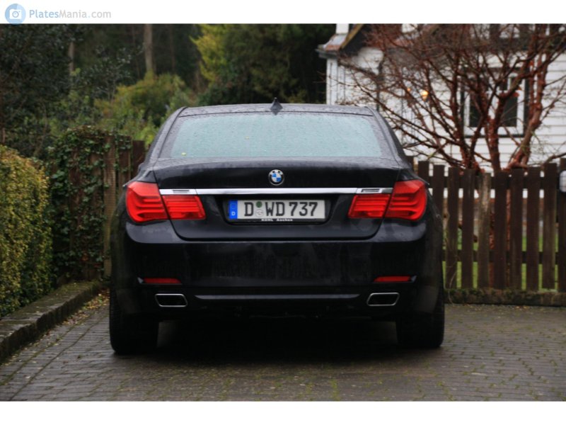 BMW 737 203