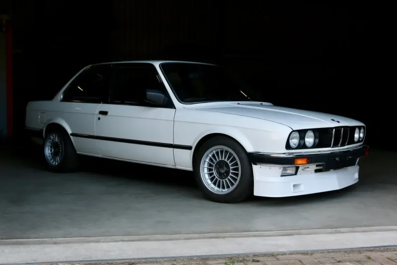 BMW 350i