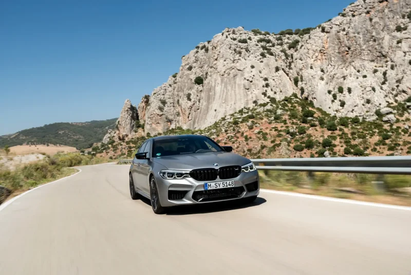 BMW m5 f90 зад