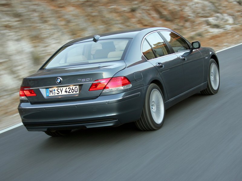 BMW e66 2005