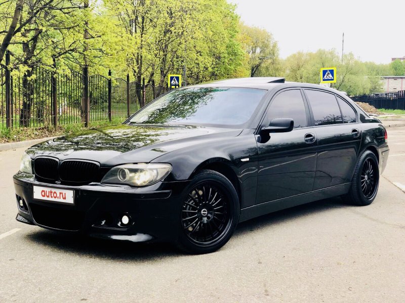 BMW e66 черная