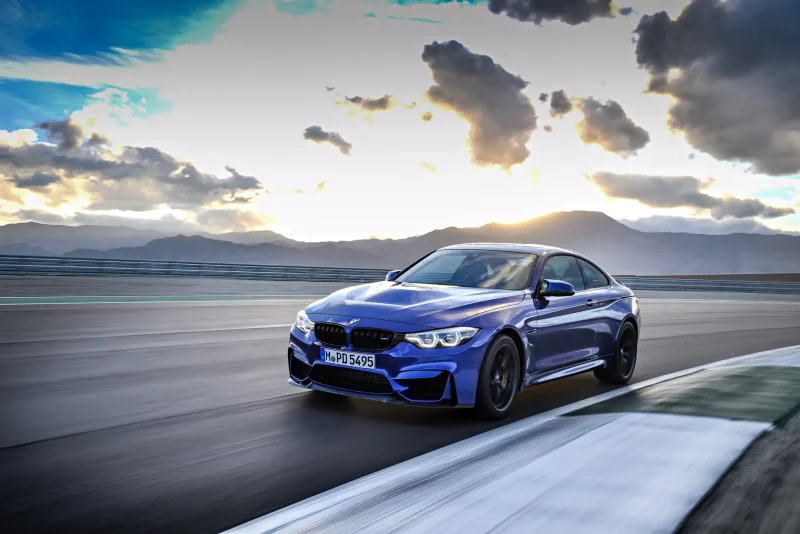 BMW m4 синяя