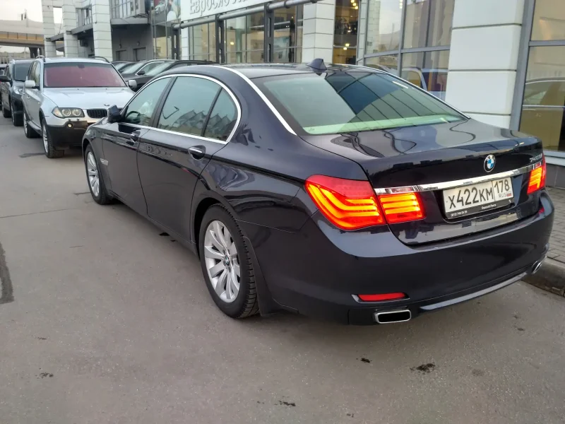BMW 7 2010