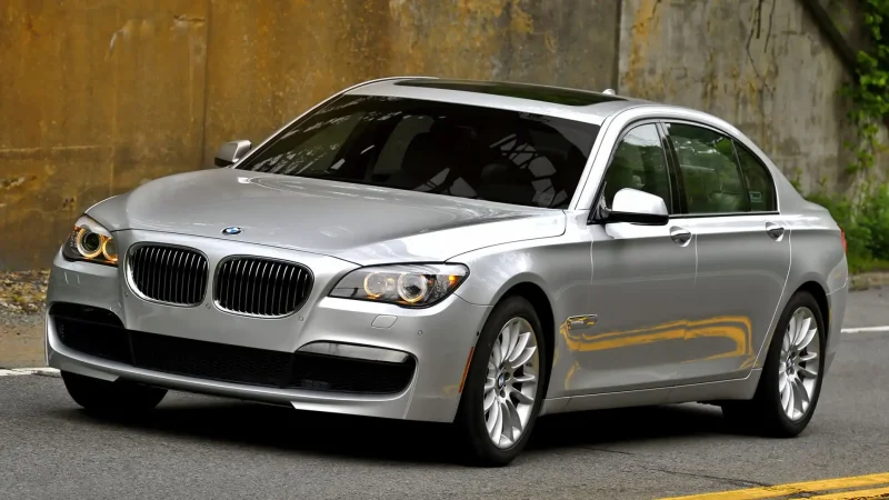 БМВ 740 li