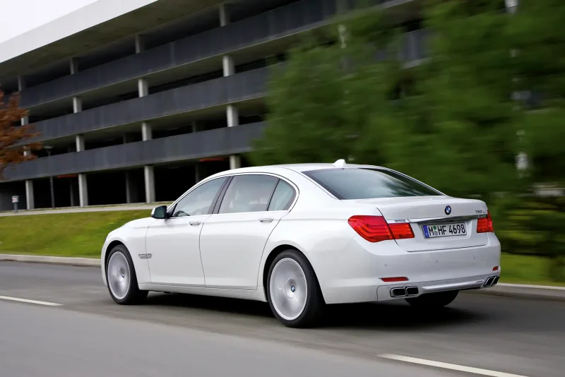 БМВ 760 li 2009