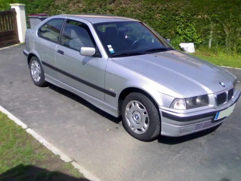 BMW 316i Compact e36