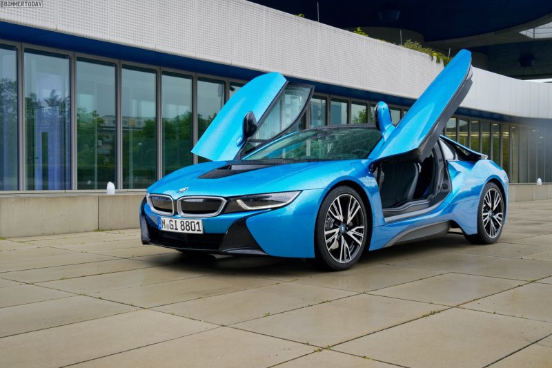 BMW i8 Blue