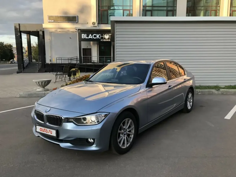BMW 316i салон