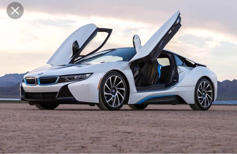BMW i8 белая