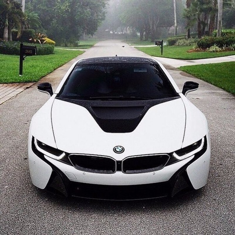 BMW i8 2021