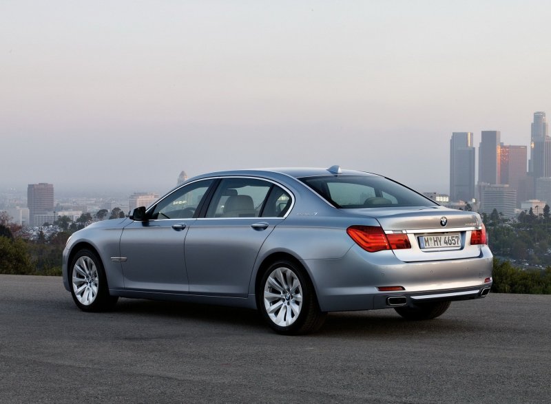 БМВ ACTIVEHYBRID 7l