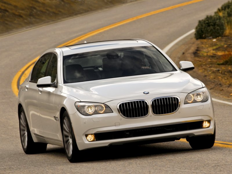 BMW 750 f01 2008