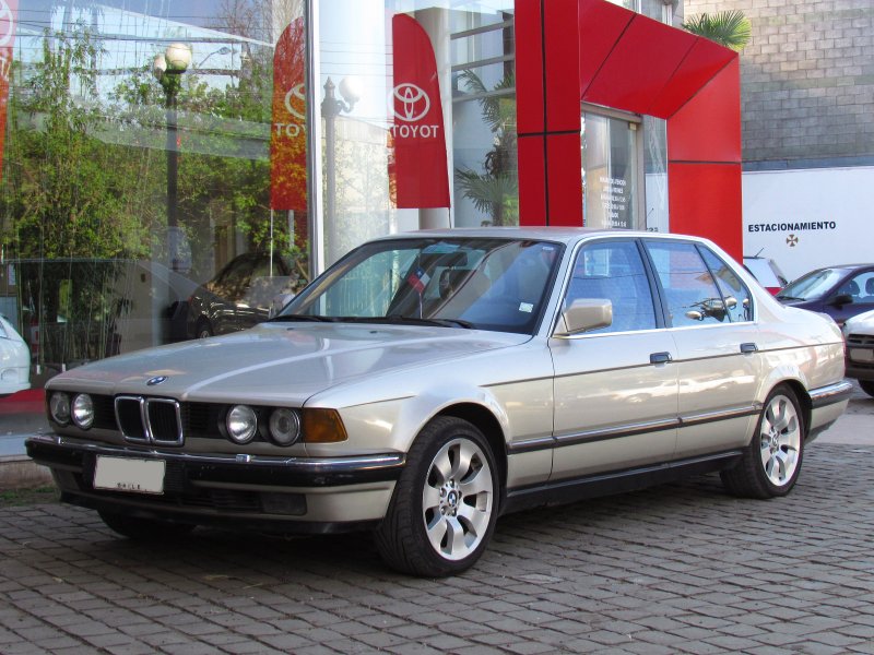 BMW 7 735 e32