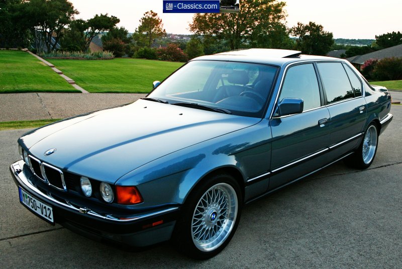 BMW 7 e32