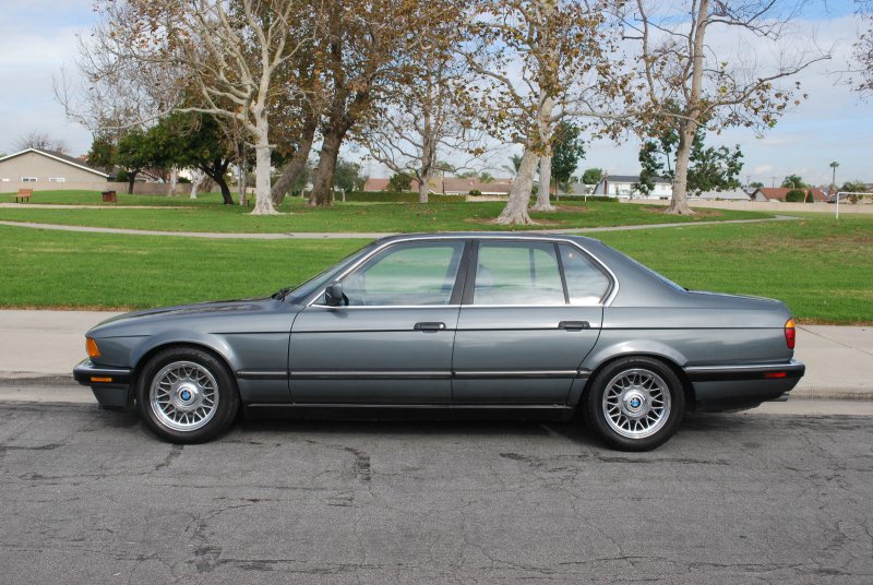 BMW 7 1988