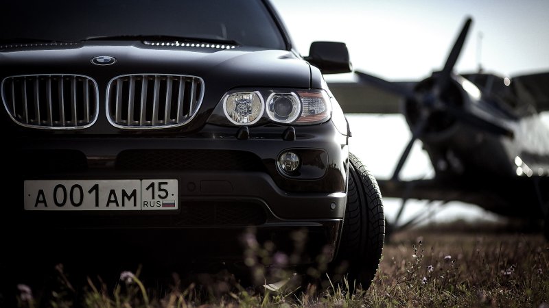 BMW x5 e53 черный осень