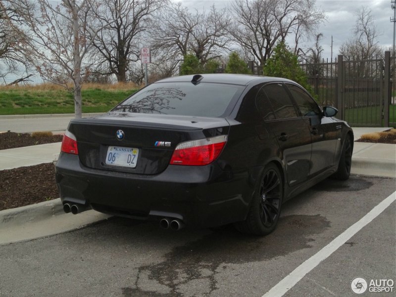 BMW m5 e60 Black