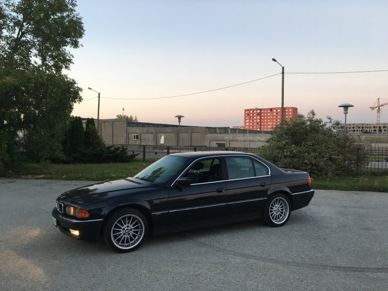 BMW e38 Сток