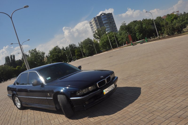 БМВ 745 1999