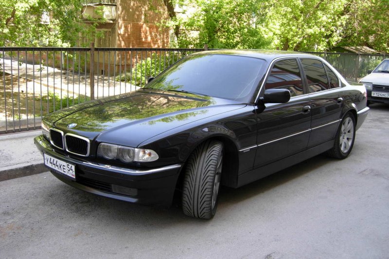 BMW 730i e38