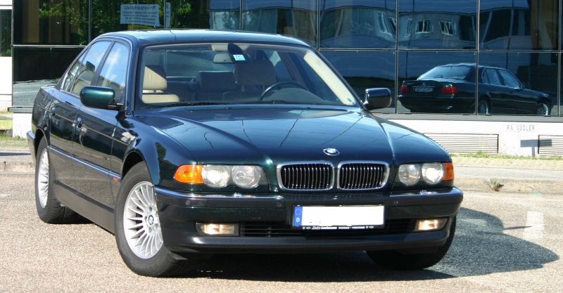BMW e38 90е