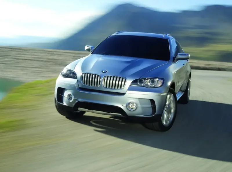 BMW x8 2023
