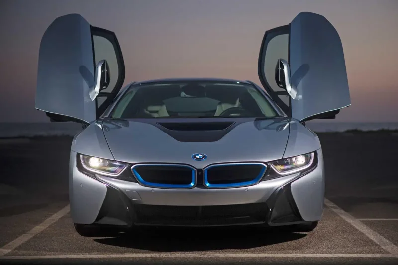 BMW i8 90