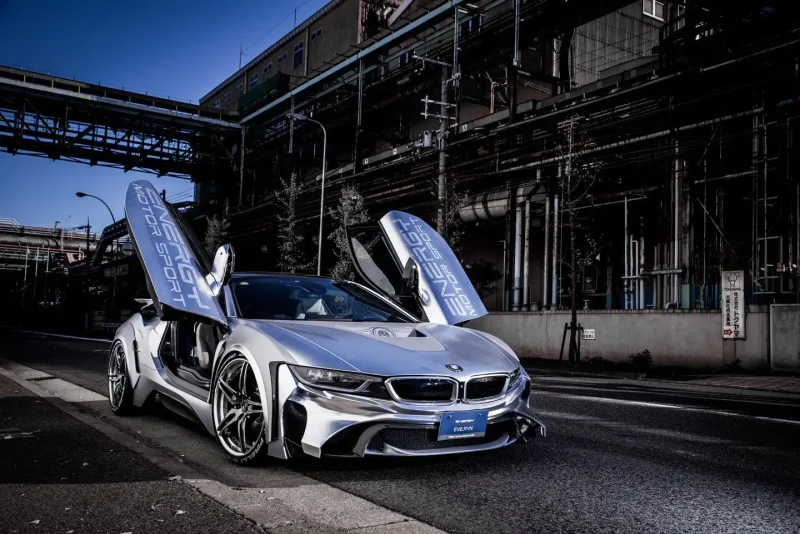 BMW i8 тюнингованная