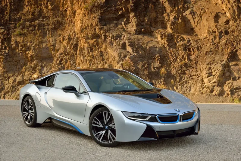 BMW i8 2023
