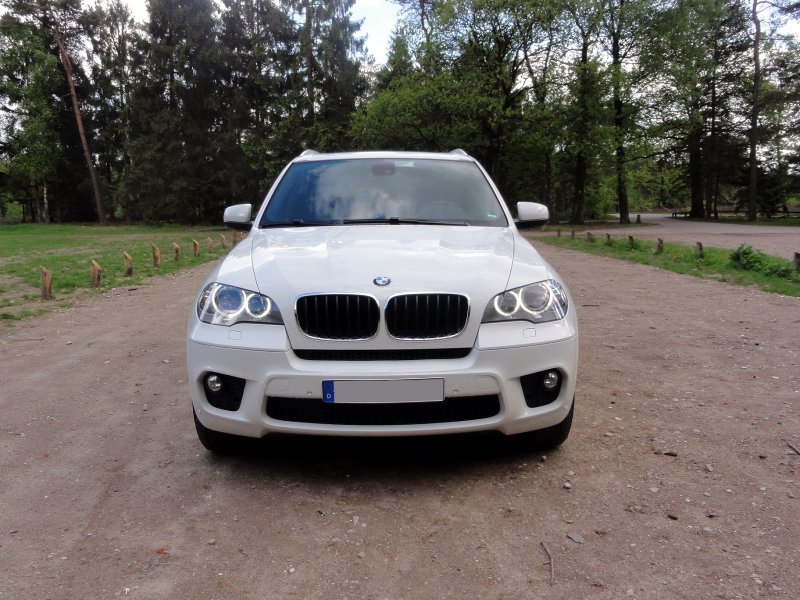 BMW x5 белая