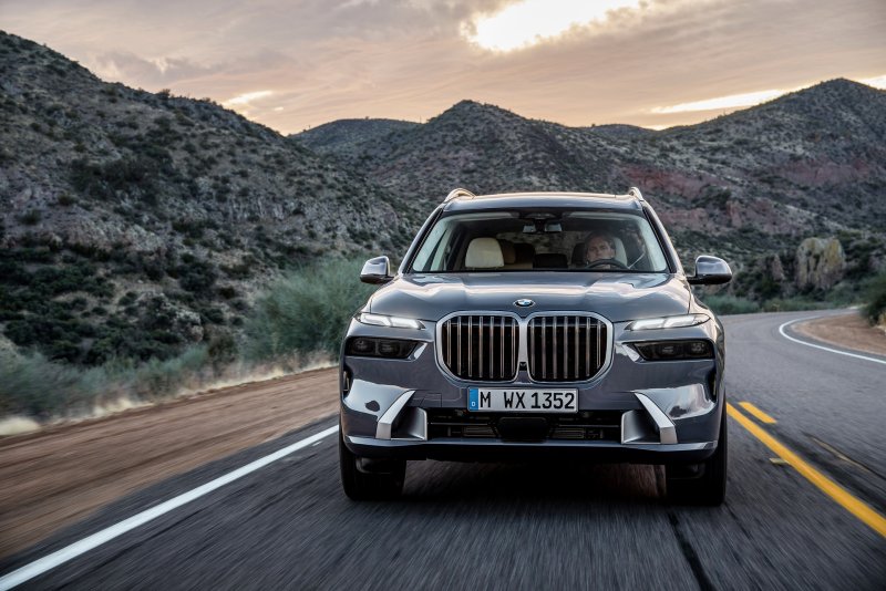 BMW x7 Рестайлинг