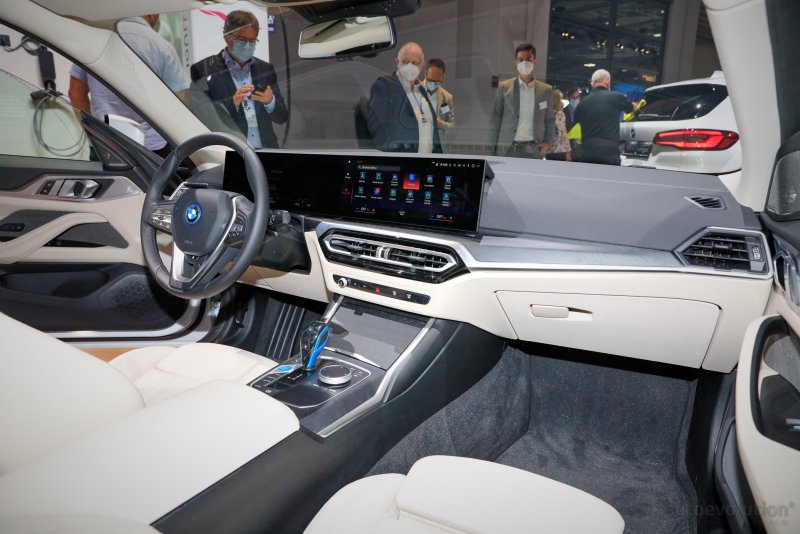 BMW x7 2023