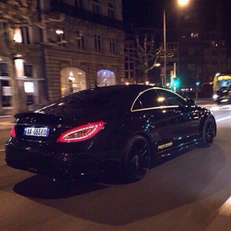 Mercedes CLS 63 AMG черный