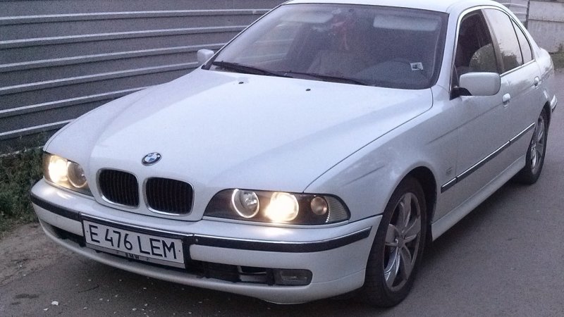 BMW m5 IV (e60/e61)